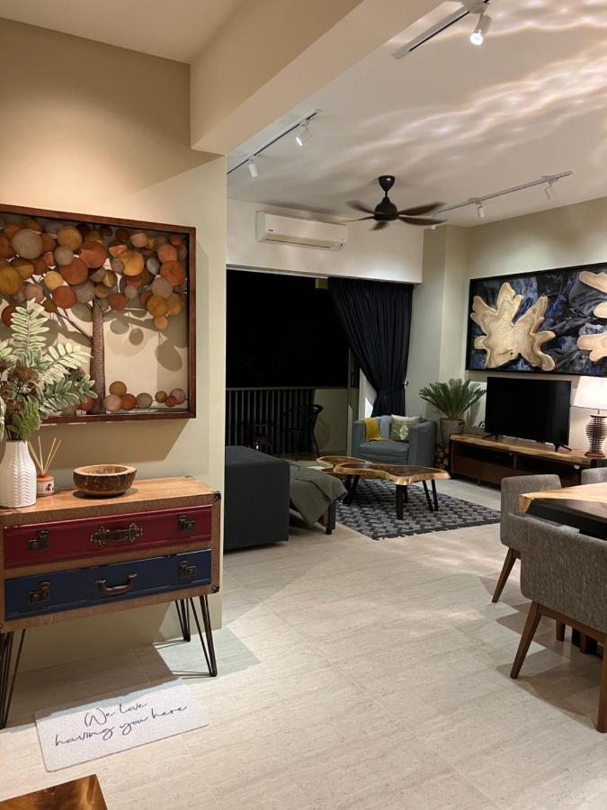 By The Sea Beachfront Designer Suites Penang - Managed By Art Of Tree باتو فيرينغي المظهر الخارجي الصورة